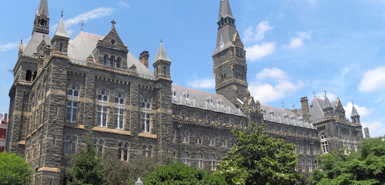 Healy_Hall_at_Georgetown_University-feat