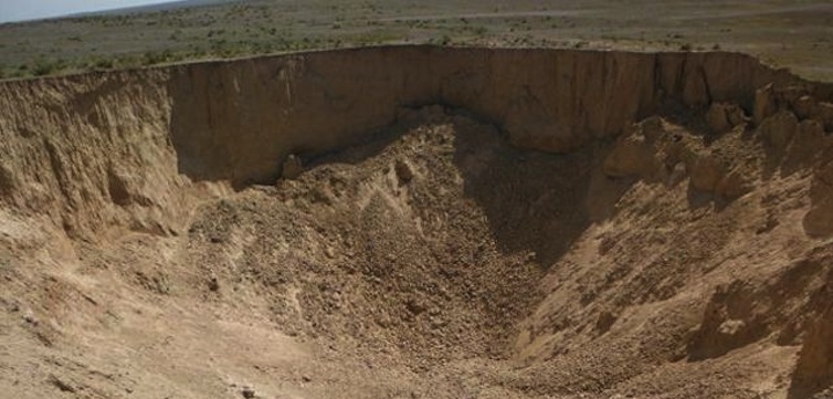 kansas-hole-sinkhole-feat