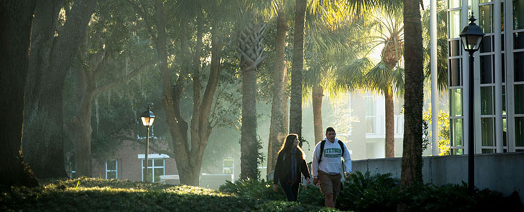 Stetson-University-campus-students-feat