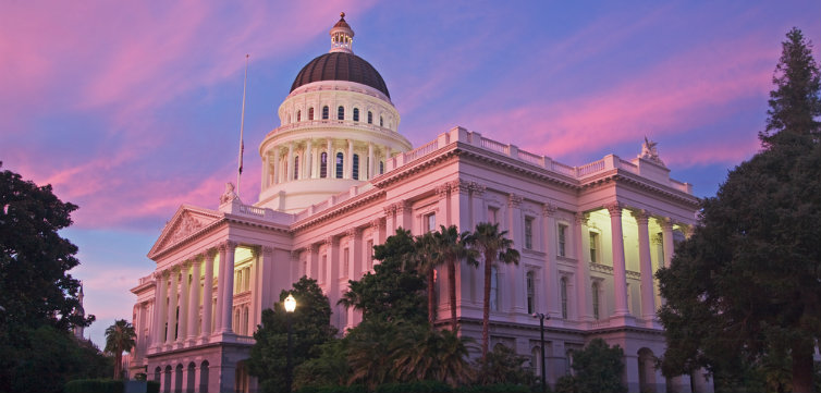 California State Capitol in Sacramento feat